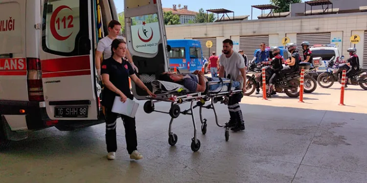 Bursa’da akrabalar arasında kavga çıktı