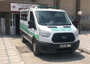 3’üncü kattan düşen çocuk hayatını kaybetti