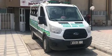 3’üncü kattan düşen çocuk hayatını kaybetti