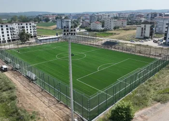 Akçalar’a futbol sahası