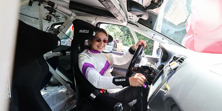 Türkiye’nin ilk engelli ralli pilotu pistlerde engel tanımıyor