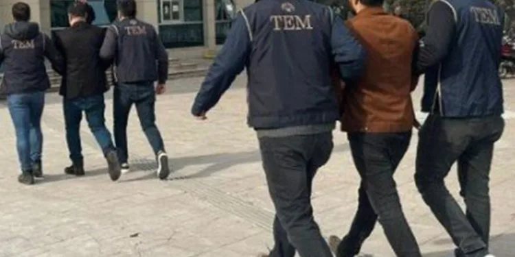 Denizli’de 2 FETÖ üyesi yakalandı
