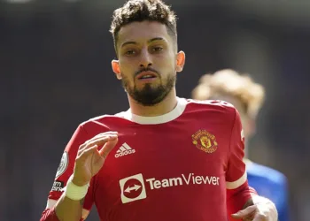 Alex Telles, Al-Nassr’a imzayı attı