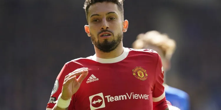 Alex Telles, Al-Nassr’a imzayı attı