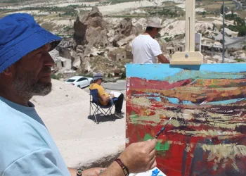 Ressamlar Kapadokya’yı resmetti