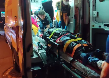 Bursa’da iki motosiklet çarpıştı, 5 kişi yaralandı