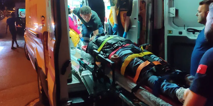 Bursa’da iki motosiklet çarpıştı, 5 kişi yaralandı
