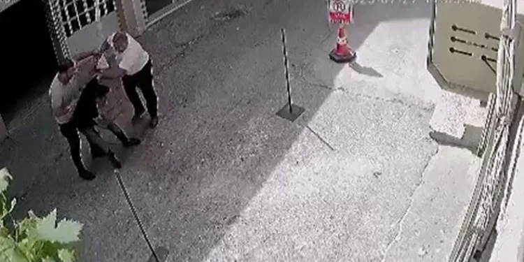 Yakaladığı hırsızlık şüphelisini dövdü