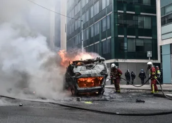 Fransa’da isyanı büyüyor