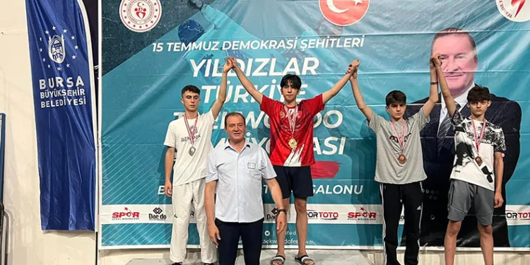 Eren Özkaya, Türkiye üçüncüsü oldu