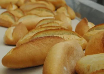 Denizli’de ekmek 7 TL oldu