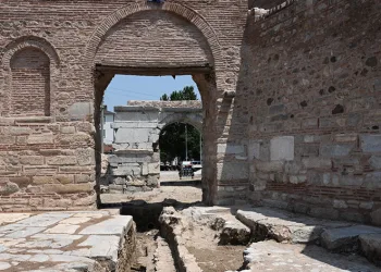 İznik surları Büyükşehir korumasında