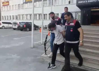 Yalancı medyum yakayı ele verdi