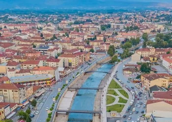 Yurt dışından bin 660 kişi göç etti