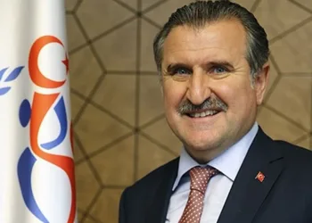Bakan Bak’tan Milli Takımı’a tebrik