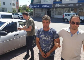 Kavga ettiği kardeşini vurdu
