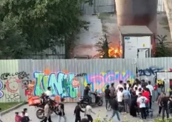 Trafo patlayınca yangın çıktı