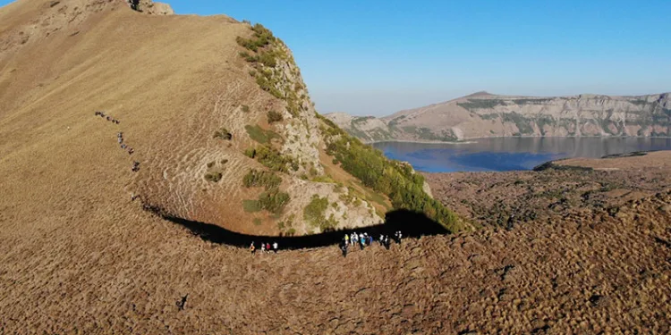 Aktivistlerden Nemrut Kalderası için farkındalık etkinliği