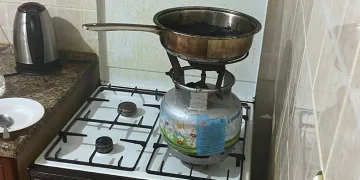 Ocakta unutulan yemek yangına neden oldu