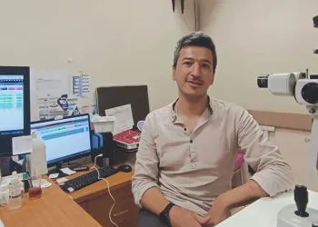 Hastanın gözünden sinek larvaları çıktı