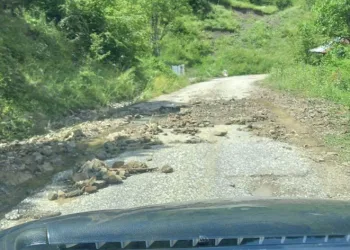 Sağanak yağış hasara yol açtı
