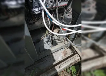 Trafoya giren yılan, 6 köyü elektriksiz bıraktı
