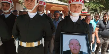 Kıbrıs Gazisi toprağa verildi