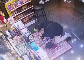 Trabzonlu esnaftan Arap turisti duygulandıran anlar
