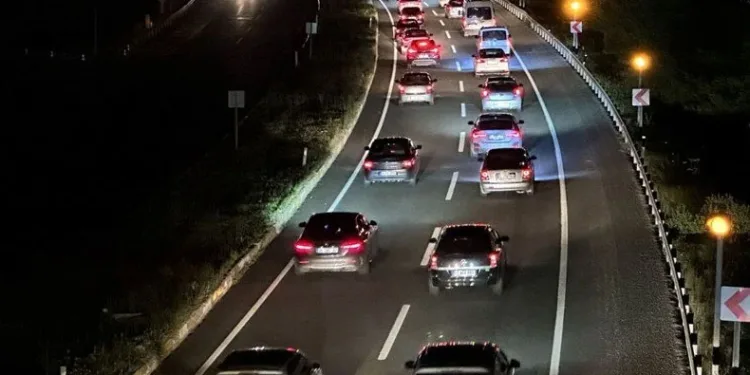 Tatil dönüşü yoğunluğu başladı