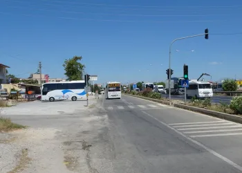 Genç sürücüsü hayatını kaybetti