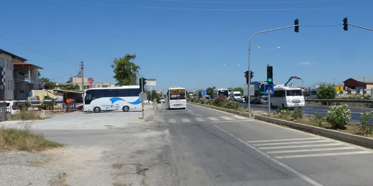 Genç sürücüsü hayatını kaybetti