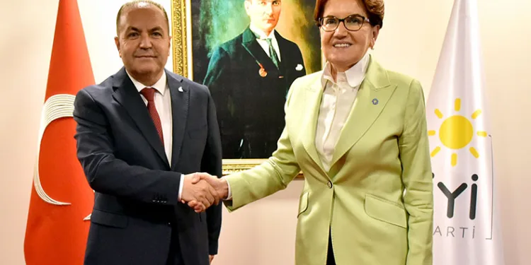 Akşener, İbrahim Çelebi ile bir araya geldi