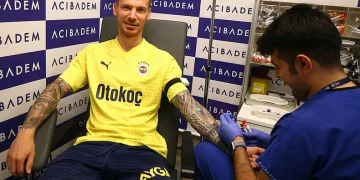 Fenerbahçe’de sağlık kontrolleri başladı
