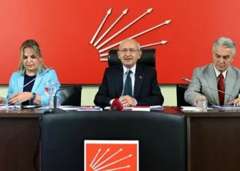 CHP Parti Meclisi’nde kritik toplantı