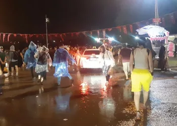 Sağanak yağış zor anlar yaşattı