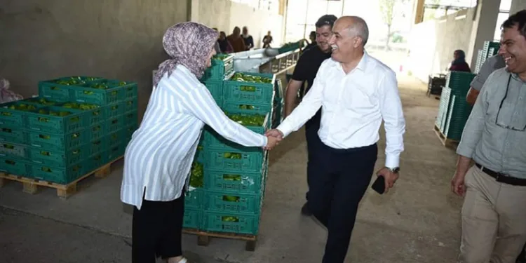 “Çiftçimizin emeğine saygı duyuyoruz”