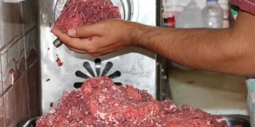 Kasapların kıyma mesaisi başladı