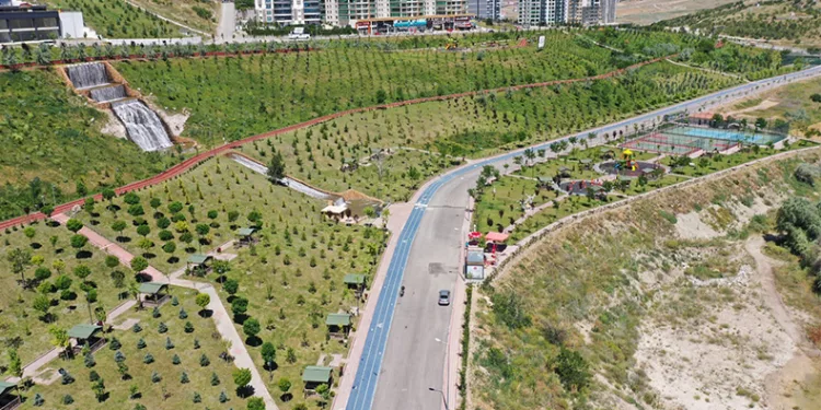 Keçiören’de devasa park ve spor kompleksi