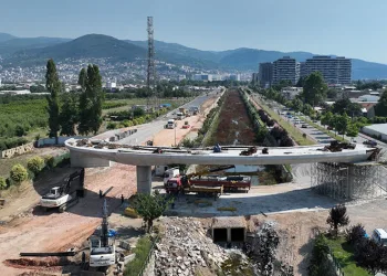 Bursa yeni köprülerle rahatlıyor