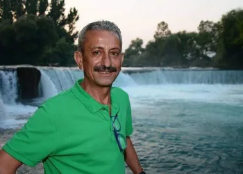 Muhtar kansere yenik düştü