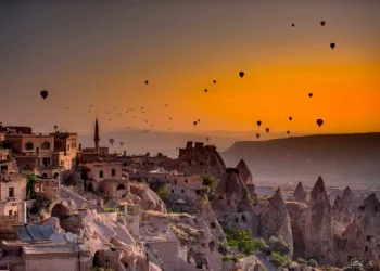 Bir ayda yarım milyon turist ağırladı