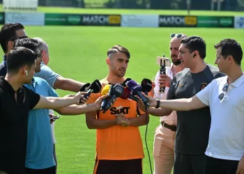 Galatasaray’lı futbolcu Yunus Akgün: “İnşallah geçen seneden çok daha farklı bir Yunus olacak”