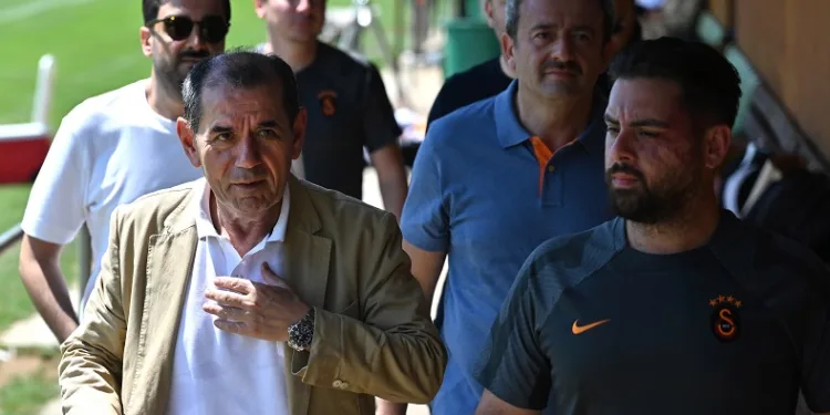 Galatasaray Başkanı Dursun Özbek: “İflas eden tüccarlar eski defterleri karıştırırmış”