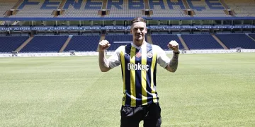 Fenerbahçe, Ryan Kent ile 4 yıllık sözleşme imzaladı