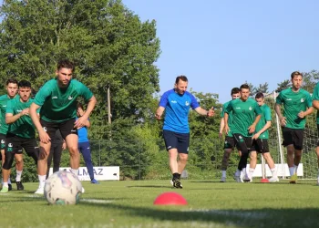 Sakaryaspor yeni sezon için hazırlıklara başladı