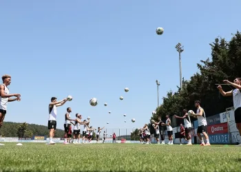 Beşiktaş, yeni sezon hazırlıklarını sürdürüyor
