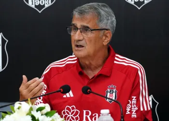 Beşiktaş Teknik Direktörü Şenol Güneş: “Hedefimiz Süper Lig’de şampiyonluk”