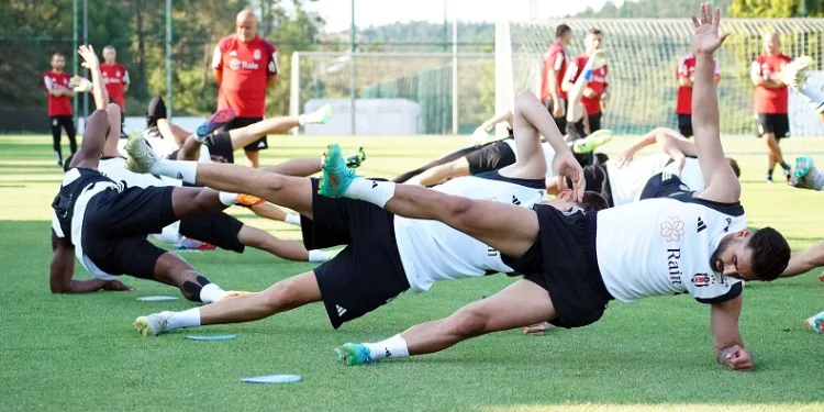 Beşiktaş’ta yeni sezon hazırlıkları devam ediyor