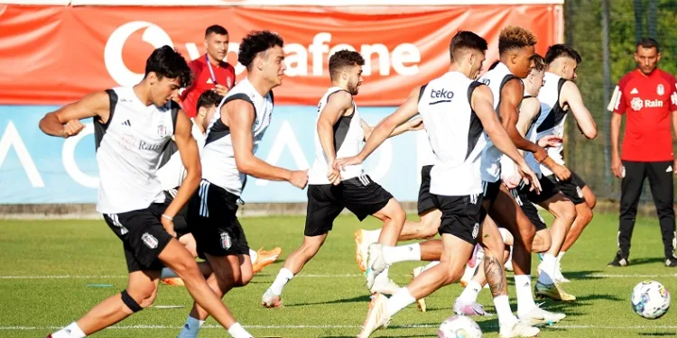 Beşiktaş, yeni sezon hazırlıklarına devam etti