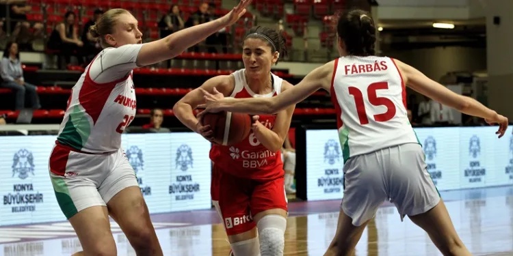18 Yaş Altı Kız Basketbol Milli Takımı, Macaristan’a mağlup oldu